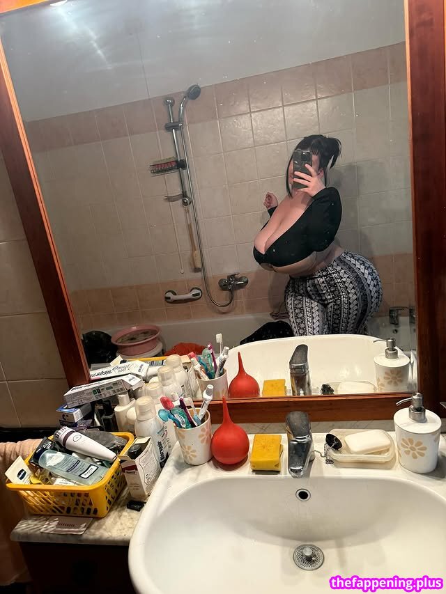 Mxmmytina / Vvalentinabonetalli नग्न OnlyFans फोटो #196