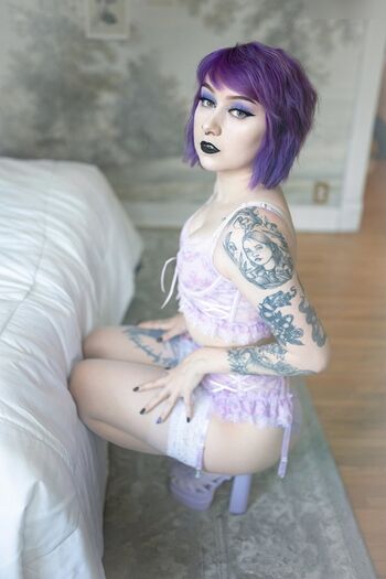 WatchGirlsPlay