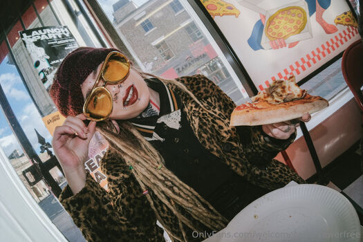 welcometothesewerfree