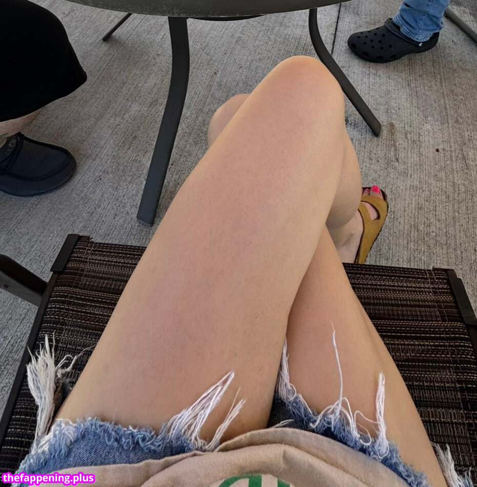 WheezyBlonde