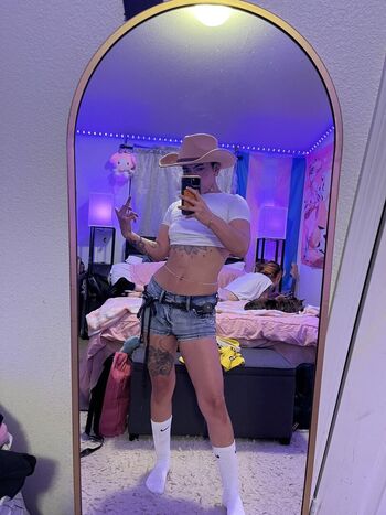 whosluxxx