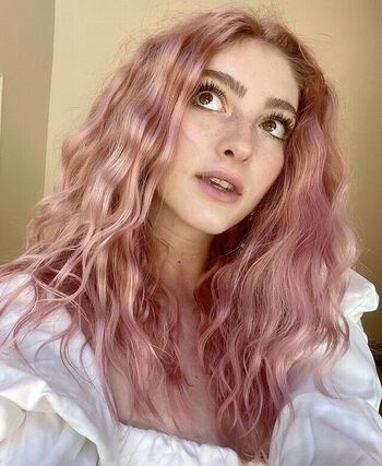 Willow Shields