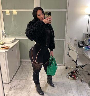 woealexandra