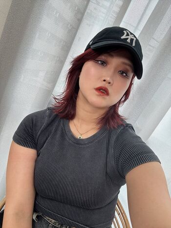 WomenJoshi