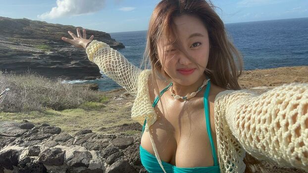 WomenK-pop