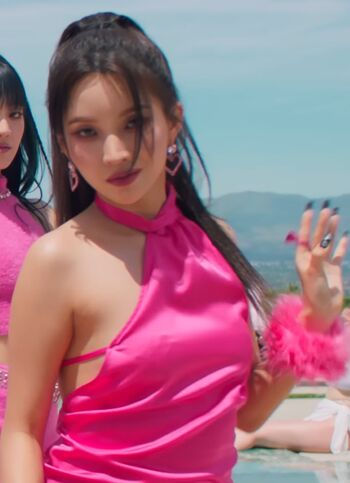 WomenK-pop