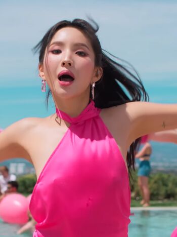 WomenK-pop