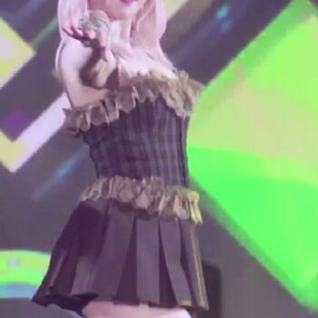 WomenK-pop