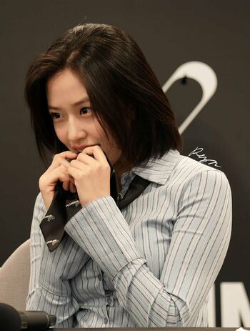 WomenK-pop