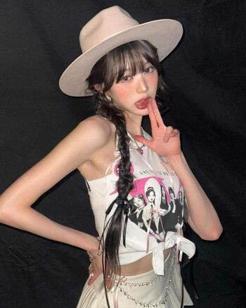 WomenK-pop