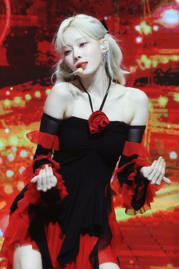 WomenK-pop