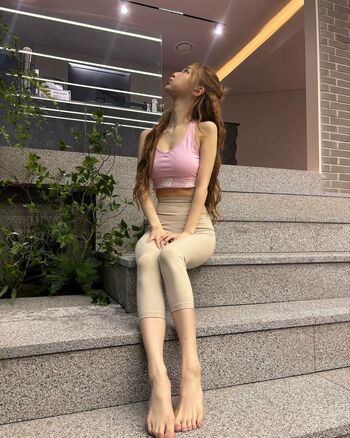 WomenK-pop