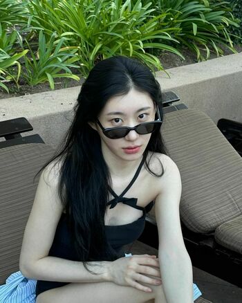 WomenK-pop