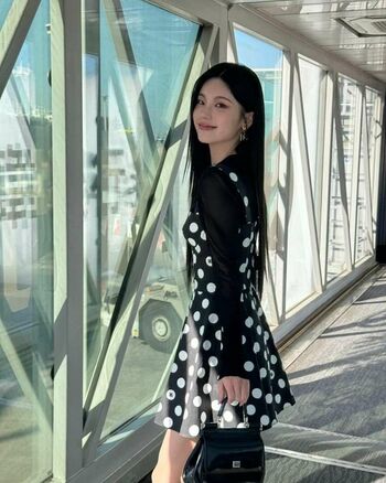 WomenK-pop