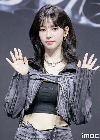 WomenK-pop
