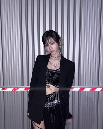WomenK-pop