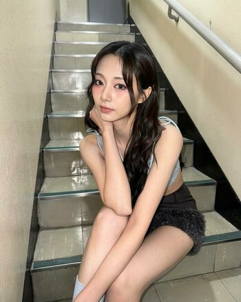 WomenK-pop