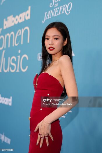 WomenK-pop