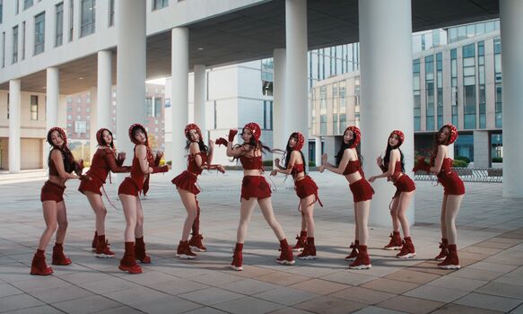 WomenK-pop