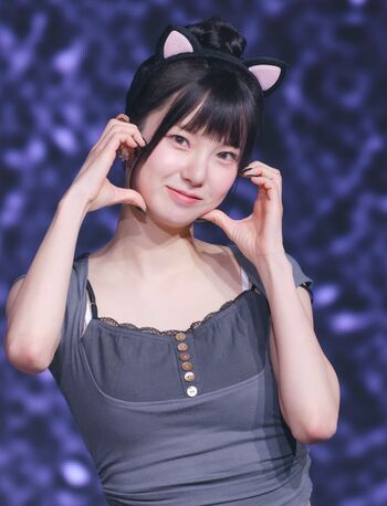 WomenK-pop