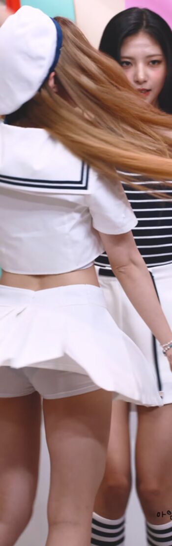 WomenK-pop