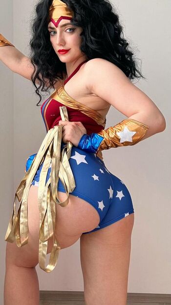 Wonder Woman Cosplay