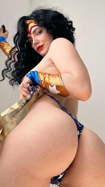 Wonder Woman Cosplay