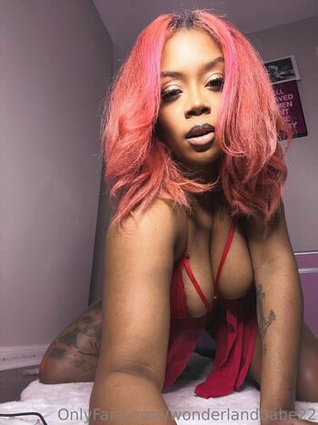 wonderlandbabe22
