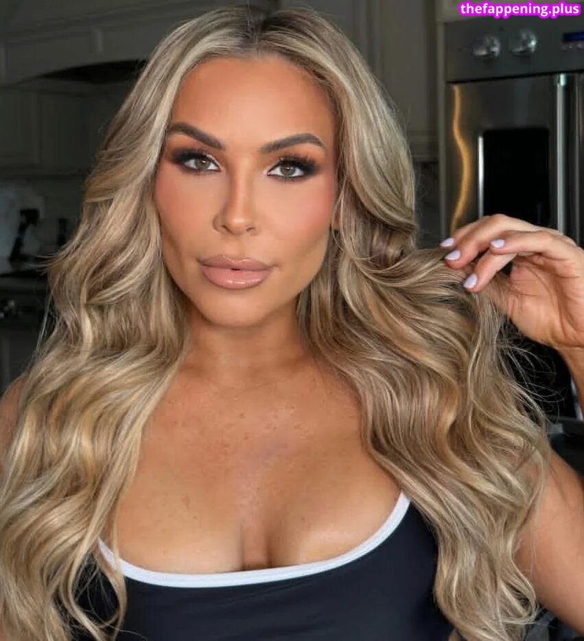 WWE Natalya Neidhart , The Boat / natbynature Nacktes OnlyFans Foto #26
