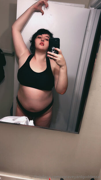 xgraveyardgoddessx