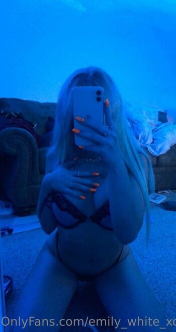 xmollywatersx