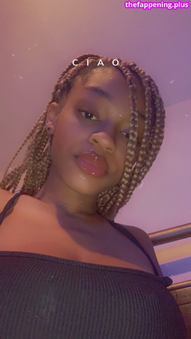 xx_zakiya / xxxmilk Çıplak OnlyFans Fotoğrafı #8