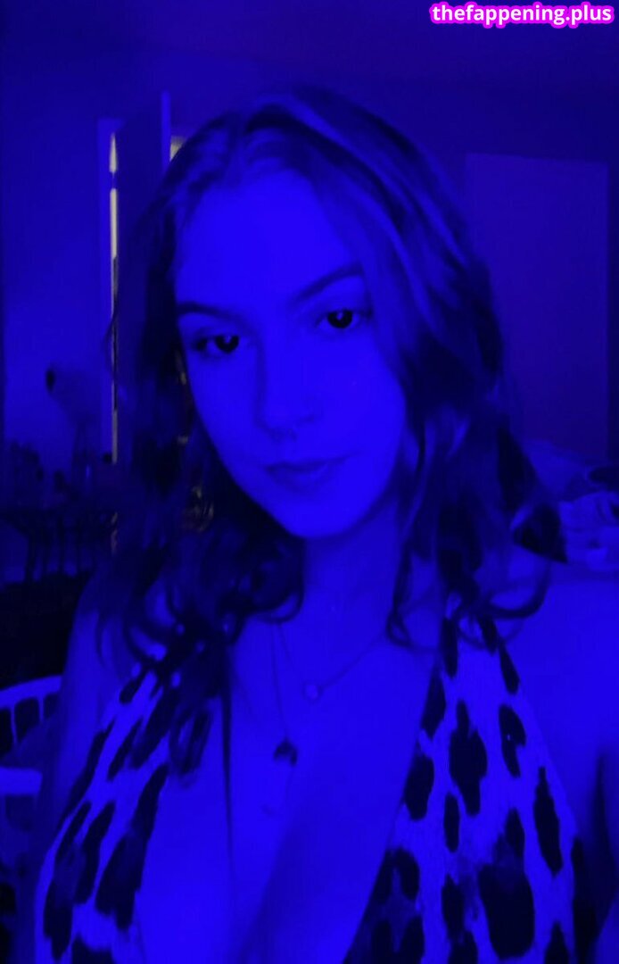 Emily Bowman / itsjosie.x / xxjosie / xxjosie_ Naakte OnlyFans Foto #50