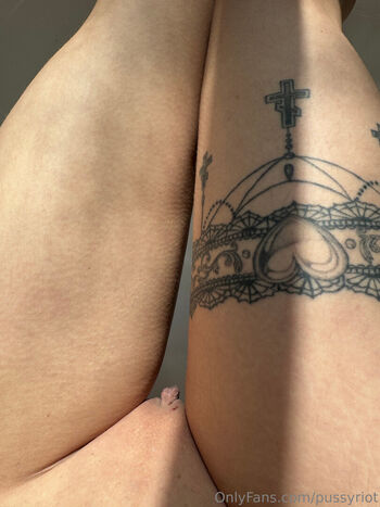xxpussyriotxx