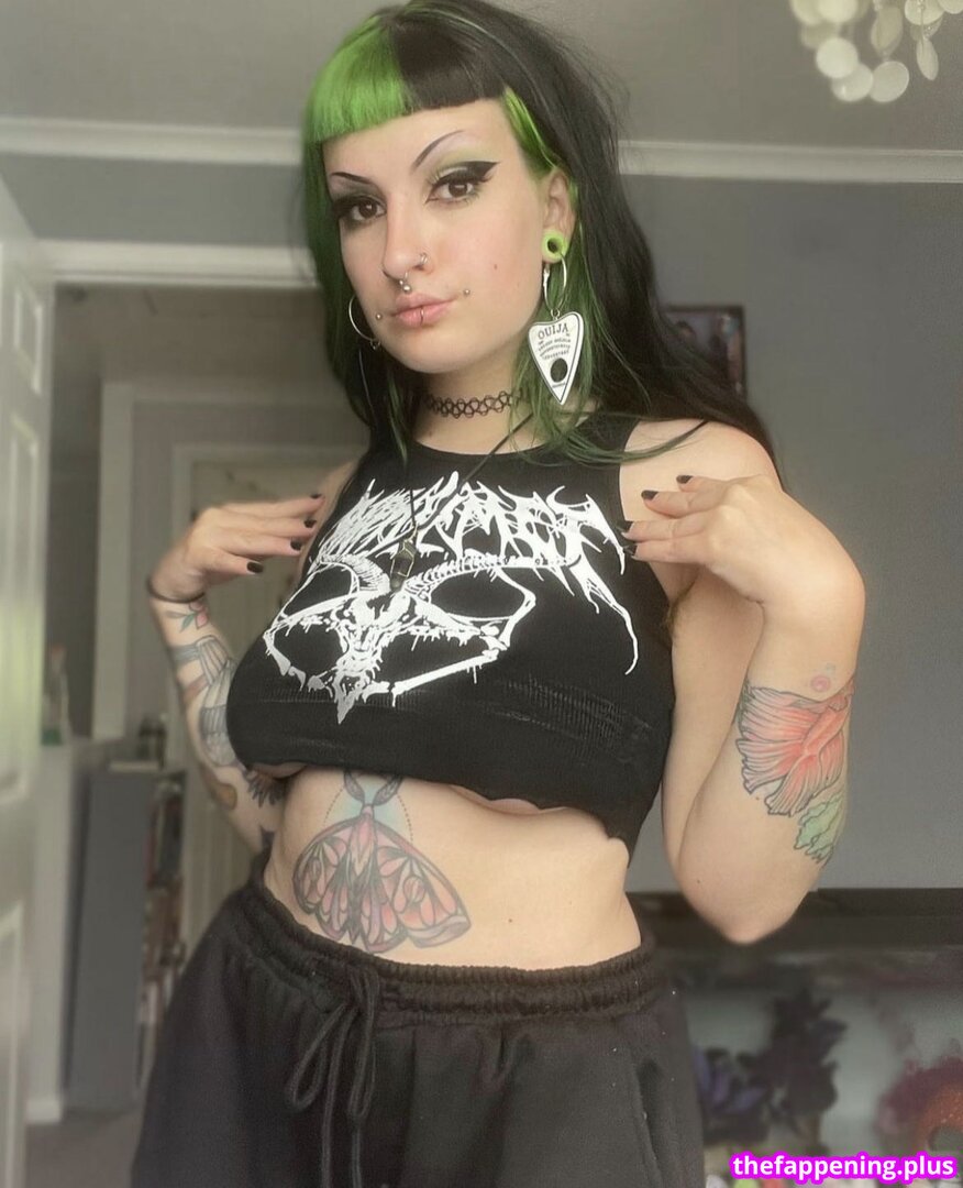 Hampshire / Surrey / chloesmithy / pegasuspills / xboofx / xxxprincess69 Çıplak OnlyFans Fotoğrafı #1