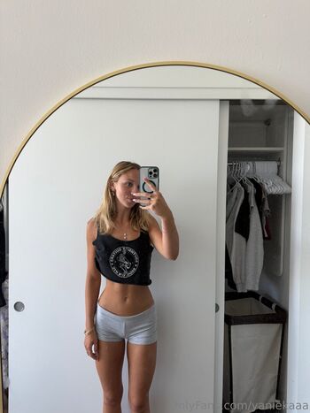 yaniekaaa
