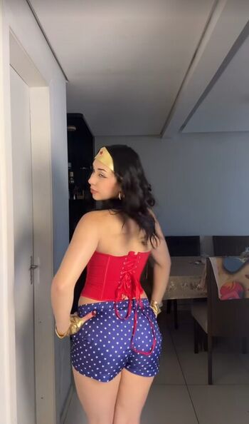 Yas Araujo