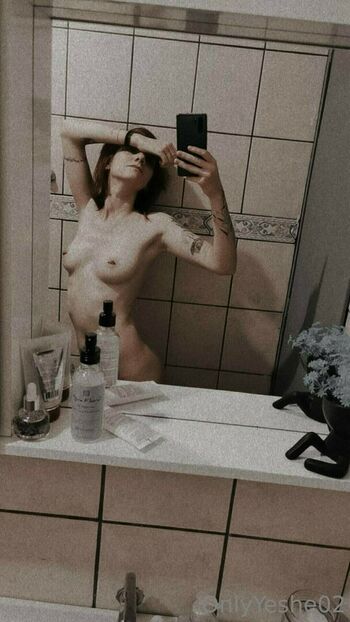 Yeshee_