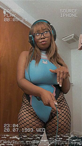 yesmistresskayy2