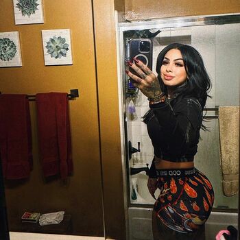 Yogapantsqueen