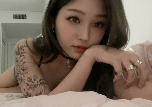 YoonHyoonAikuros