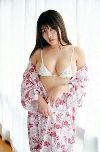 Yoshino Chitose
