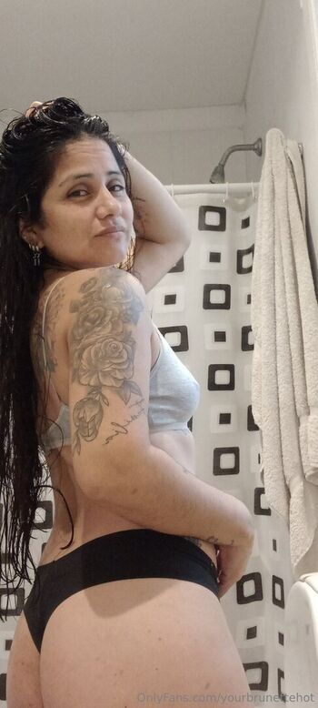 yourbrunettehot