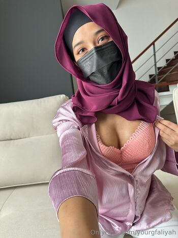 yourgfaliyah
