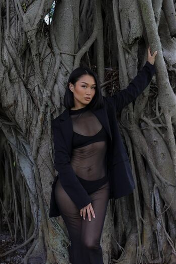 Yuliya Lee