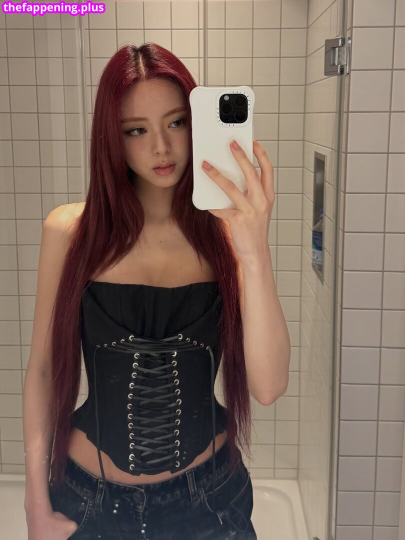 Yuna - ITZY (유나, Shin Yu Na)