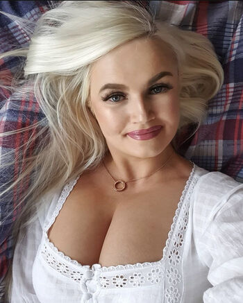 Zandra May