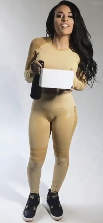 Zelina Vega