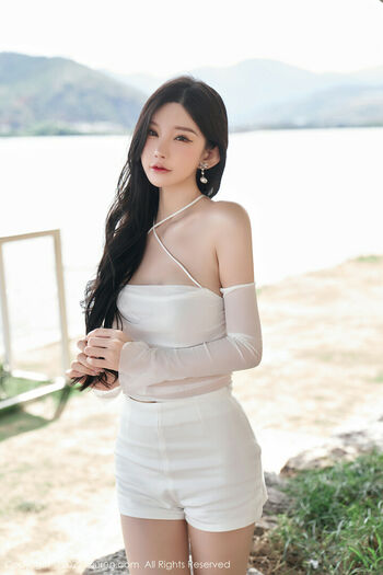 Zhou Yuxi