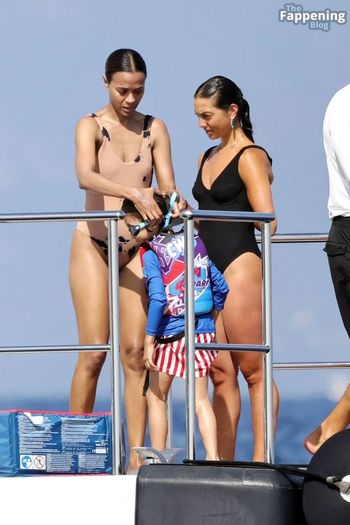 Zoe Saldana